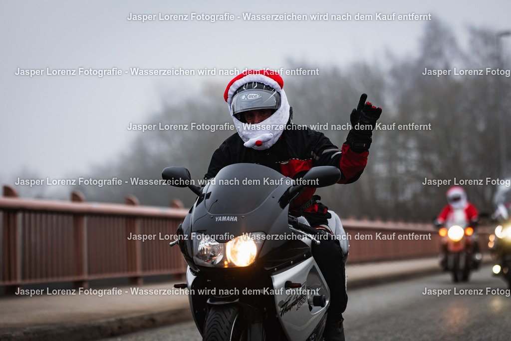 X-Mas Ride I Kiel I 2025 | Jasper Lorenz Fotografie - Realisiert mit Pictrs.com