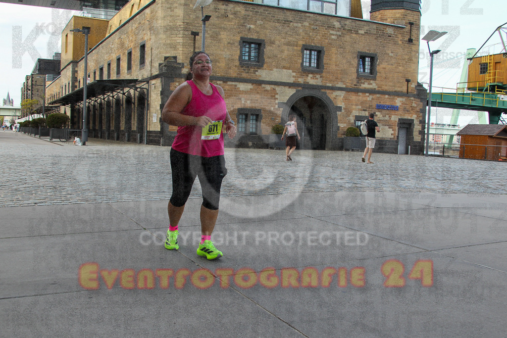 250920_1507_EV4_8119 | Sportfotografie im Rhein-Sieg Kreis, Köln, Bonn, NRW, Rheinland Pfalz, Hessen, etc. Unser Tätigkeitsfeld umfasst den Laufsport vom Volkslauf über den Marathon, Duathlon, Triathon bis zum Ultralauf wie Kölnpfad Ultra oder Schindertrail.