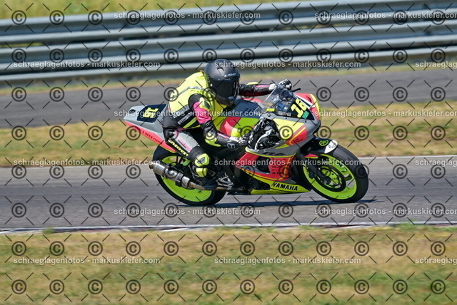 26bt04-1003 | markuskiefer.com - Realisiert mit Pictrs.com