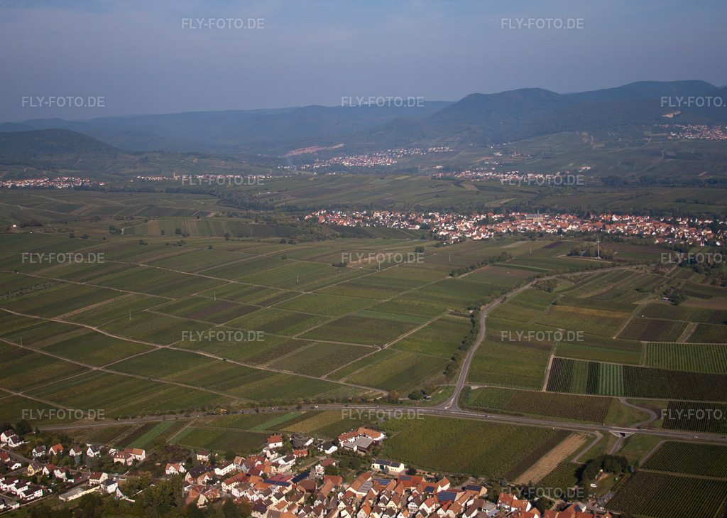 Luftbild: Ortsansicht im Ortsteil Arzheim in Landau im Bundesland Rheinland-Pfalz in Deutschland. Foto: IMG_45456.jpg vom 24.09.2011 durch Werner Riehm/FLY-FOTO.de