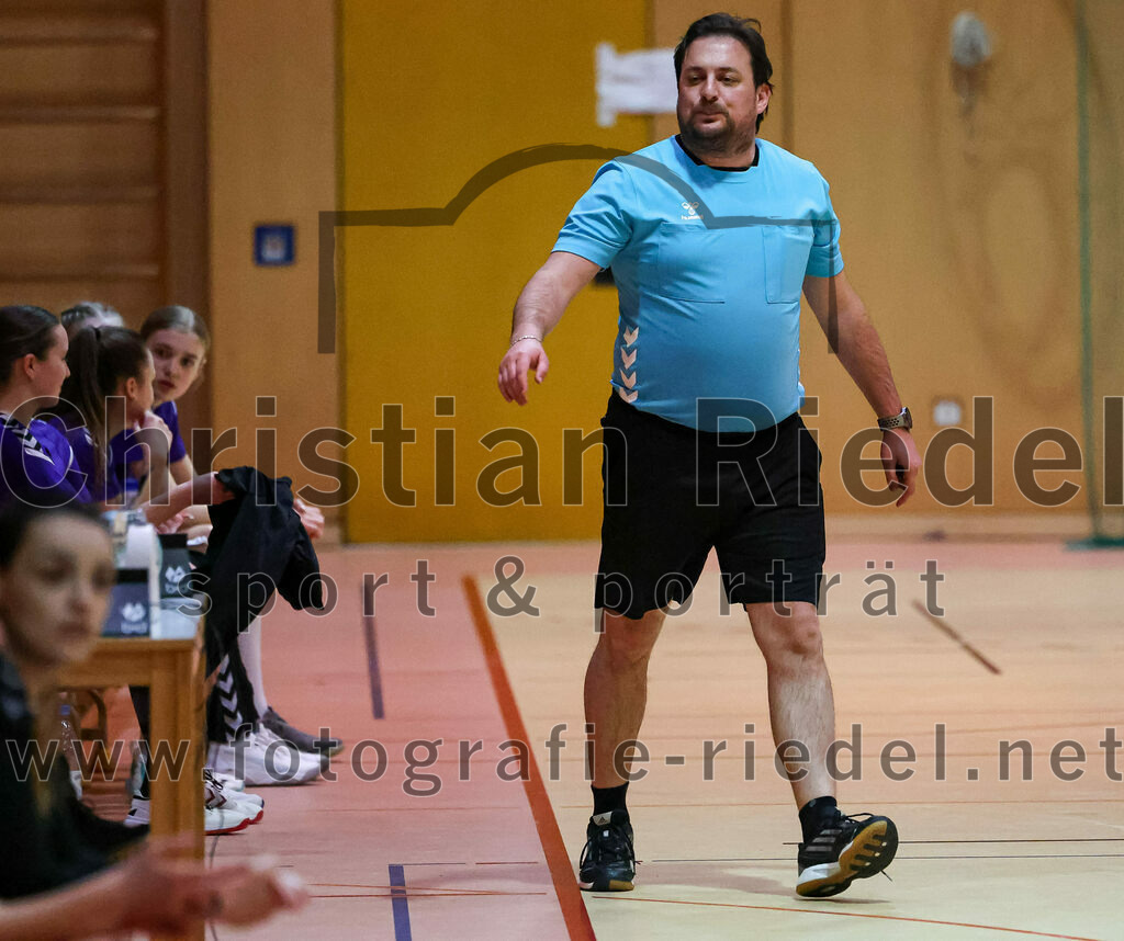 2023-02-25_022_SpVgg_Altenerding_III_gegen_TSV_Wartenberg_II | Erding, Deutschland, 25.02.2023:
Handball, Bezirksklasse Frauen Staffel Mitte 2022 / 2023, 13. Spieltag, SpVgg Altenerding III gegen TSV Wartenberg II, Endergebnis: 23:26

Foto: Christian Riedel / fotografie-riedel.net