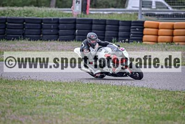 pube9703 | Professionelle Fotos von Sportveranstaltungen, aber auch Hochzeiten und anderen Events. - Realisiert mit Pictrs.com