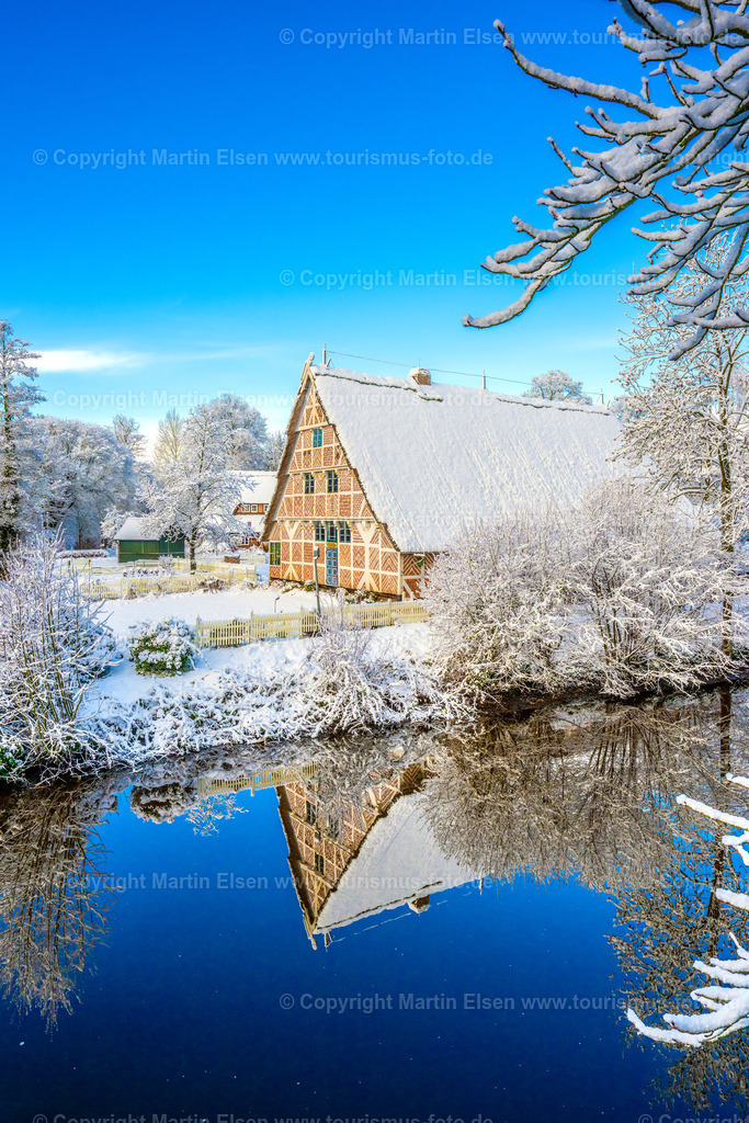 Stade Museumsinsel Altstadt Winter Schnee_ELS_2078030126 | Fotos aus den Touristenorten aus Norddeutschland. - Realisiert mit Pictrs.com