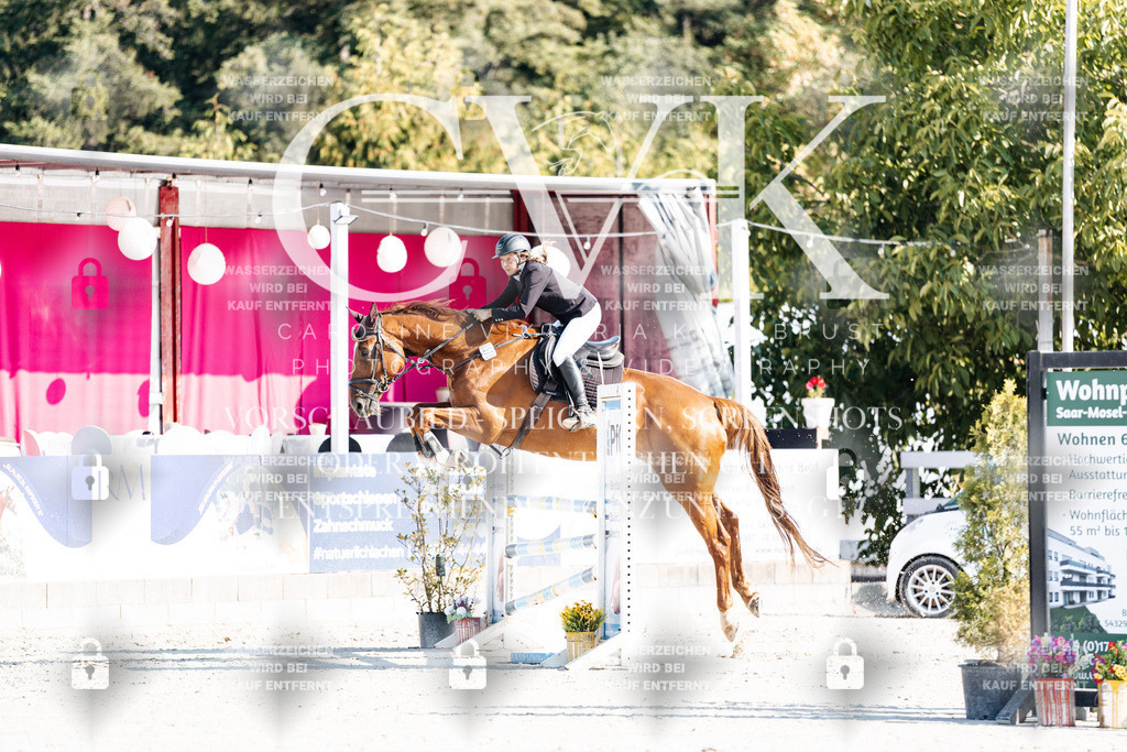 CK901670 | Turnierfotografie Pferdefotografie Trier Rheinland-Pfalz Pferdesport Reitsport Tierfotografie Sportfotografie Pferdevideo Pferdevideografie Equestrianvideography equestrianphotography  - Realisiert mit Pictrs.com