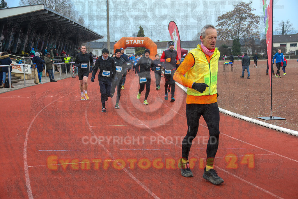 230129_1005_EX1_3232 | Sportfotografie im Rhein-Sieg Kreis, Köln, Bonn, NRW, Rheinland Pfalz, Hessen, etc. Unser Tätigkeitsfeld umfasst den Laufsport vom Volkslauf über den Marathon, Duathlon, Triathon bis zum Ultralauf wie Kölnpfad Ultra oder Schindertrail.