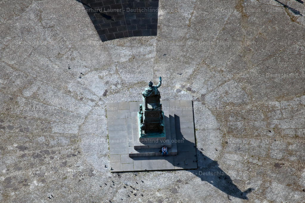 4022715 | Denkmal Maximilian I. Joseph, Max-Josef-Platz, München im Bundesland Bayern