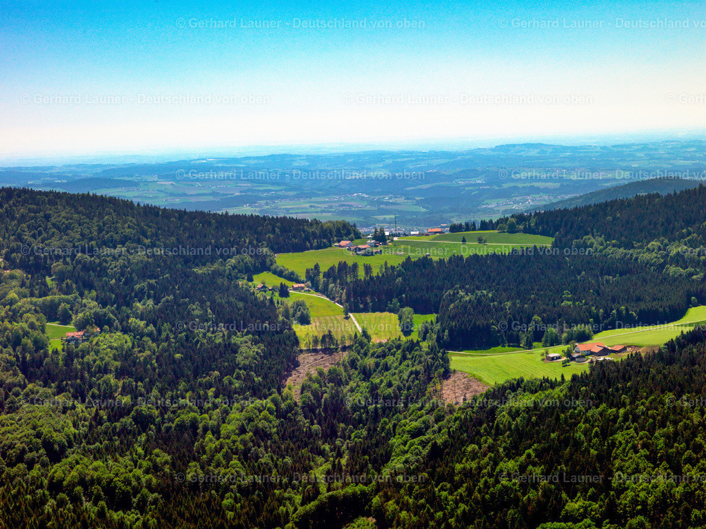 2724181 | OBERFRAUENWALD 19.05.2007 Forstgebiete in einem Waldgebiet  in Oberfrauenwald im Bundesland Bayern, Deutschland // Forest areas in  in Oberfrauenwald in the state Bavaria, Germany Foto: Gerhard Launer