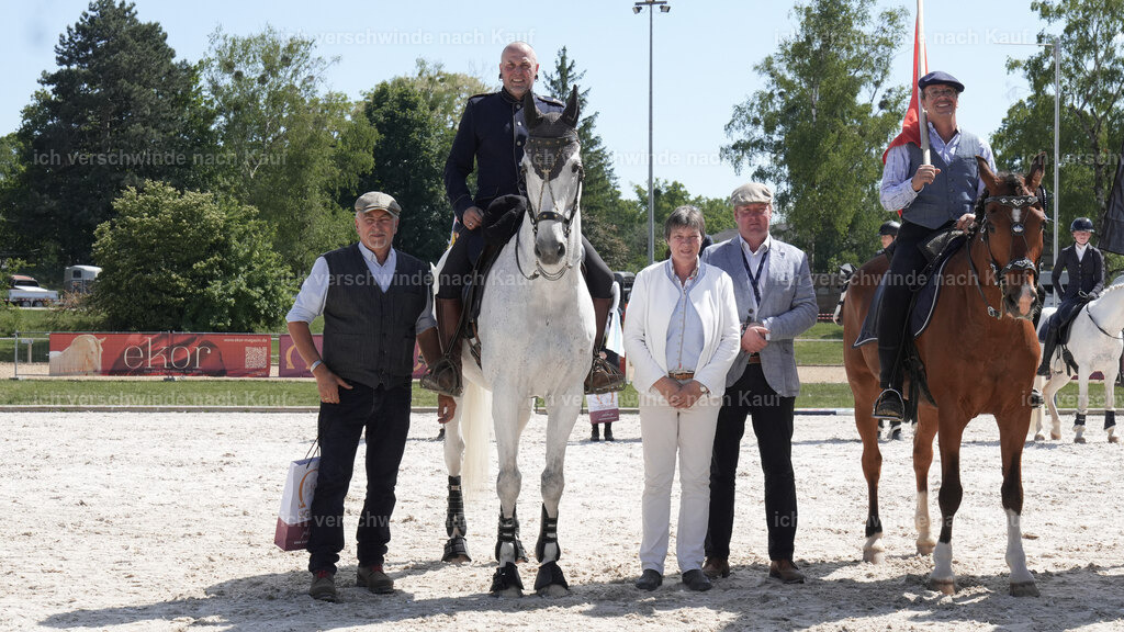 WE_SP_Stoib_Siegerehrung_PI2025_2164 | Pferd International München 2025