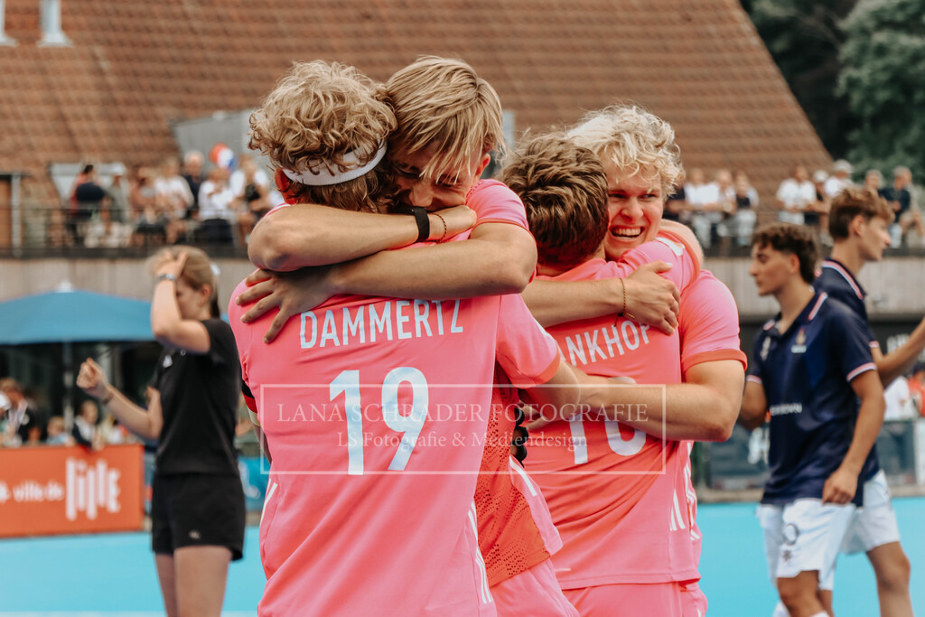 EM_MU18_F_GER-FRA_Lille_bearbeitet (354 von 433) | lanaschraderfotografie - Realisiert mit Pictrs.com