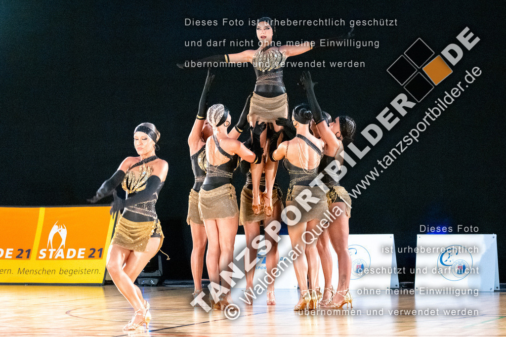 20250504-00121 | Hier finden Sie Tanz Bilder vom Latein und Standard Formationen tanzen. Sportbilder vom Tanzsport. Schöne Fotos und von Weltmeisterschaft, Europameisterschaft, Bundesliga, Regionalliga, Oberliga und Landesliga sowie von GOC Stuttgart, DanceComp, WM Bremen
