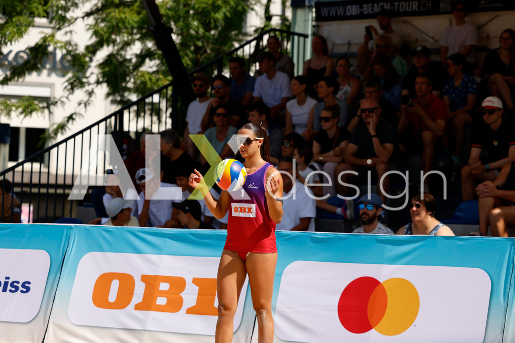 Obi BeachTour 2026 - Basel | BASEL, SWITZERLAND - JULY 19: ZOÉ FLÜCKIGER (SUI) during the Obi BeachTour 2026 match between CSONTOS / DEECKE (SUI) and FLÜCKIGER / DEMIERRE (SUI) at Barfüsserplatz on July 19, 2026 in Basel, Switzerland. - Realisiert mit Pictrs.com