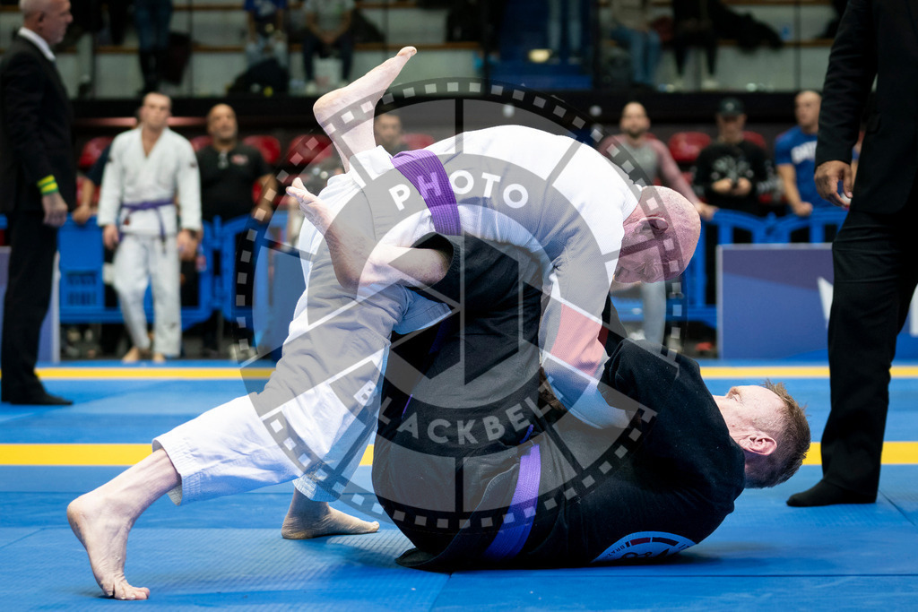 20240125PBB00987 | Fighters compete during the sixth day of the Brazilian Jiu-jitsu European Championship of the IBJJF in Paris, France, on January 25, 2024.