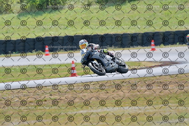 25bt04-1416 | markuskiefer.com - Realisiert mit Pictrs.com