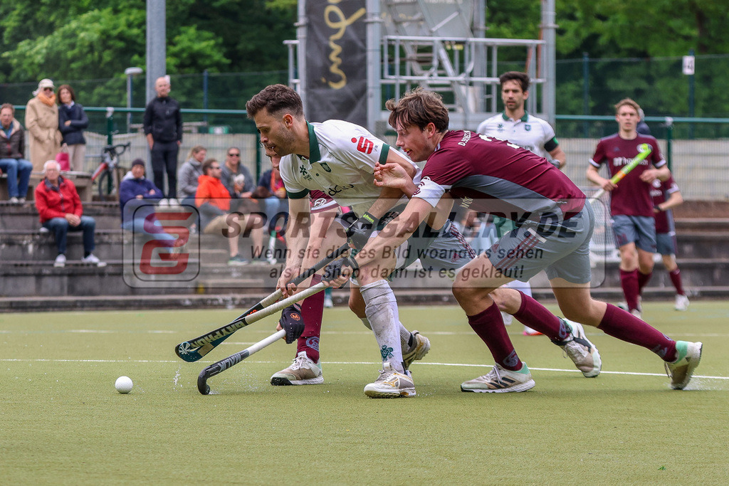 MJ_2023-05-20-HTCU-MSC-42 | Timm Herzbruch (Uhlenhorst Mülheim #14), Uhlenhorst Mülheim - Münchner SC am 1.10.2022 im Waldstadion, Mülheim a. d. Ruhr