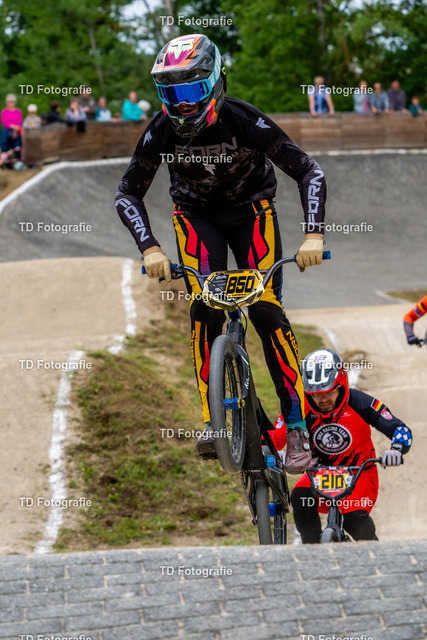 BayBMX2026-06523 | Fotogalerie von Thomas Dettweiler mit Eventbildern und lizenzfreien Fotos. Perfekt als Wandbild, für Büro, Website oder private Nutzung. - Realisiert mit Pictrs.com