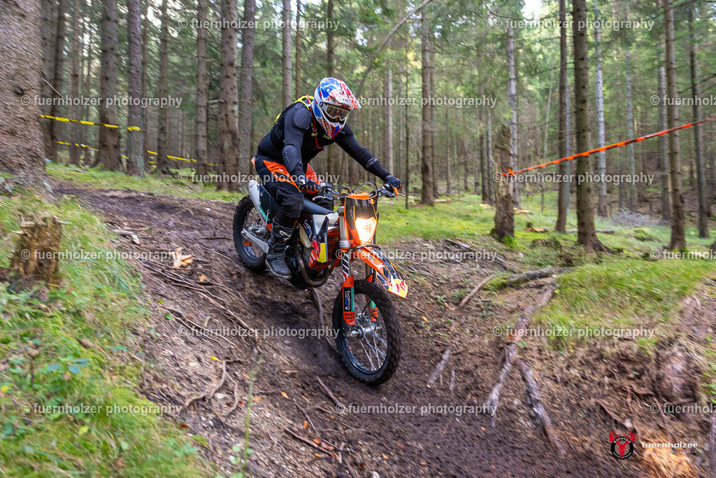 fuernholzer_251026-C1-449 | Fotografische Impressionen von der Red Stag Enduro Extreme by fuernholzer-photography.com. Endurosport in Österreich fotografisch festgehalten von fuernholzer. Auftragsfotografie für Private, Gewerbefotos und Industriefotografie. Eventfotografie, Sportfotografie und Motorsportfotografie. Anbieter von Fotoworkshops, Fototraining, fotografischen Vorträgen und Fotoseminaren.