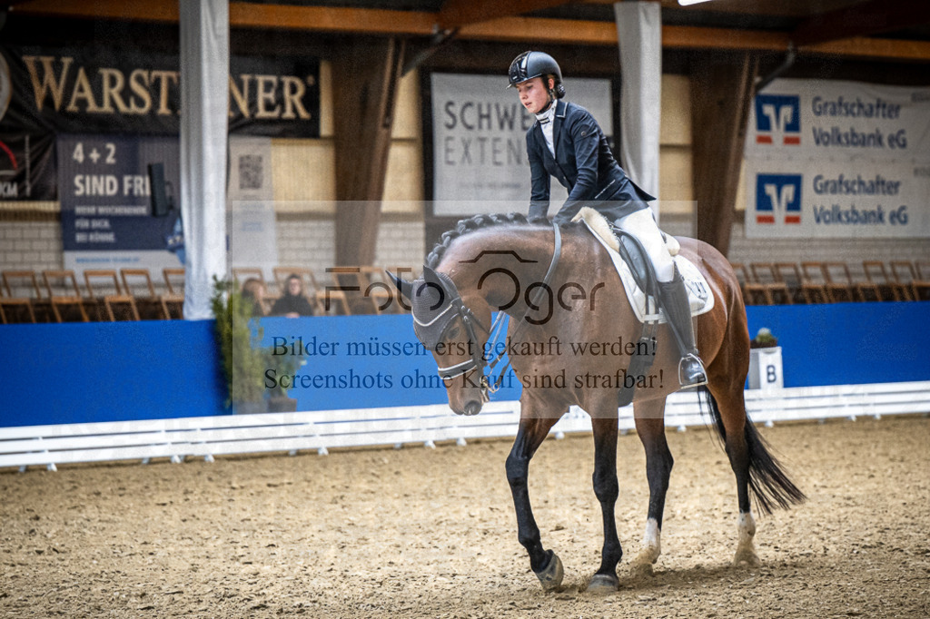 DOS_3657 | Entdecke hochwertige Reitturnierfotos von Foto Oger. Professionell, emotional und authentisch – jetzt Lieblingsmomente im Shop bestellen.Deutschlandweite Turnierfotografie. - Realisiert mit Pictrs.com