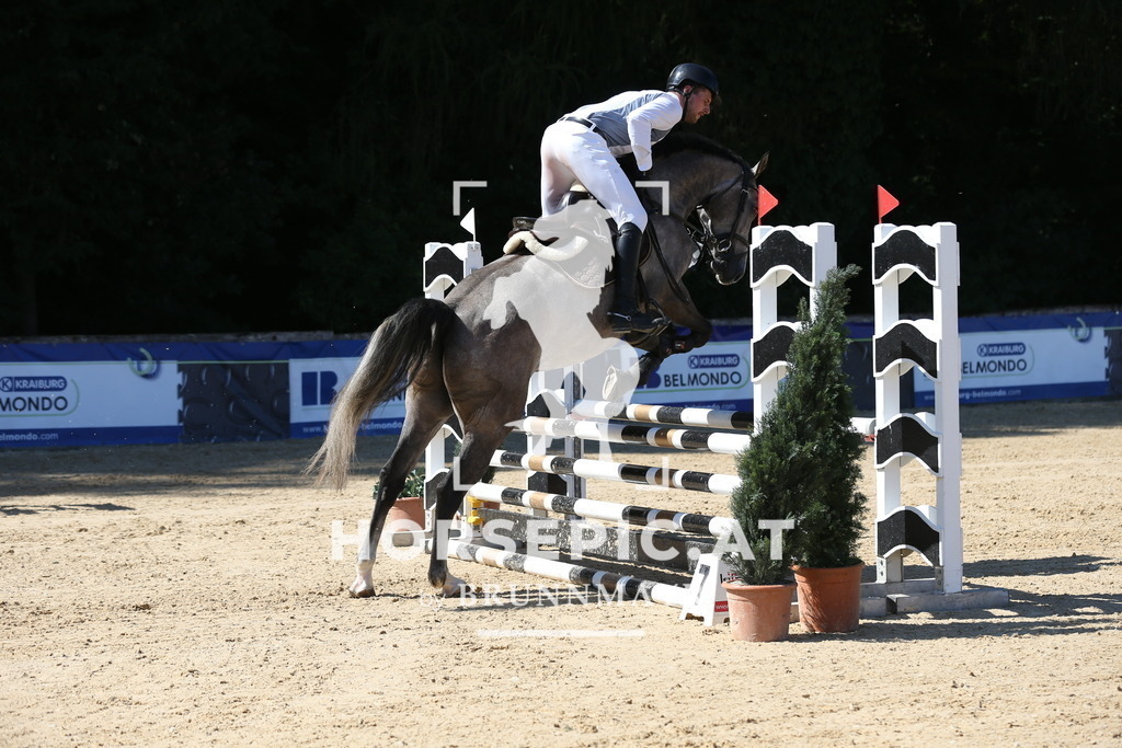 DL2Q8422 | Willkommen bei Brunnmayr - Design & Fotografie – Ihrem Spezialisten für Reitturniere und Pferdeveranstaltungen in Oberösterreich, Salzburg und Bayern! Seit über 17 Jahren sind wir leidenschaftlich dabei.