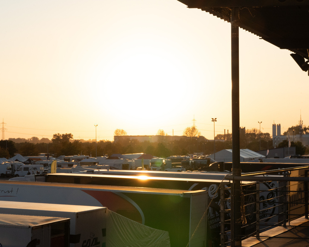 EURONASCAR OSCHERSLEBEN | Exklusive Motorsport-Fotografie aus Leipzig von TXO Media – für Rennfahrer, Teams & Sponsoren. Sausemuth liefert starke Bilder, die Emotion zeigen. Jetzt buchen & glänzen! - Realisiert mit Pictrs.com