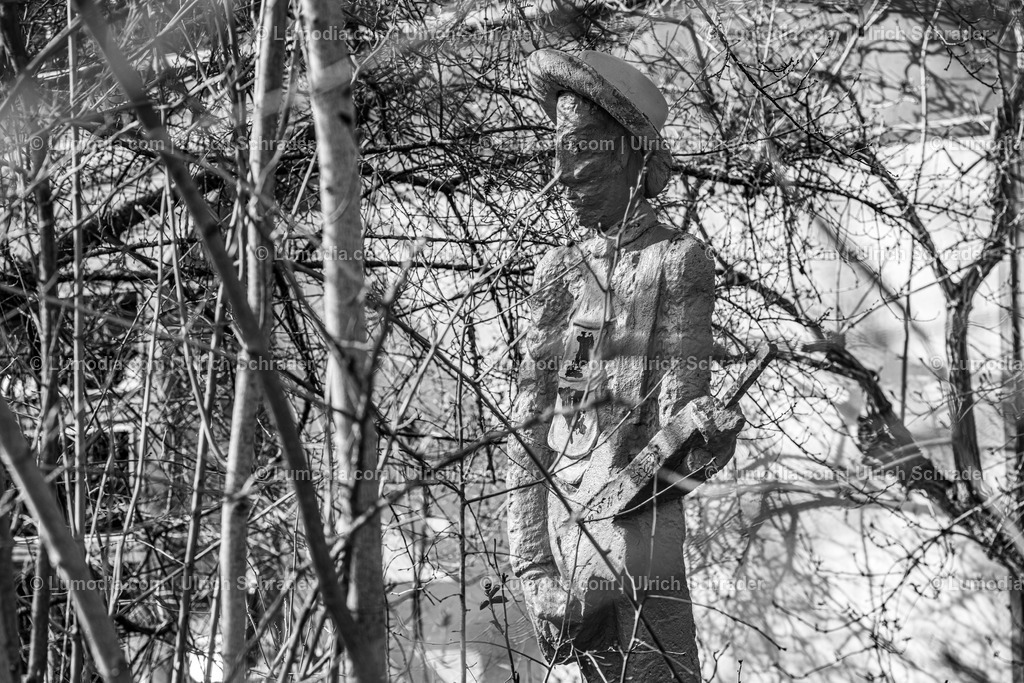 10049-13179 - Halberstadt - Wilhelm-Pieck-Ring | Stockfoto und Bilderpool mit Bildmaterial aus Deutschland, dem Harz, Halberstadt, Quedlinburg, Wernigerode und weltweit. Qualitativ hochwertige und professionelle Fotos anschauen und kaufen. - Realisiert mit Pictrs.com