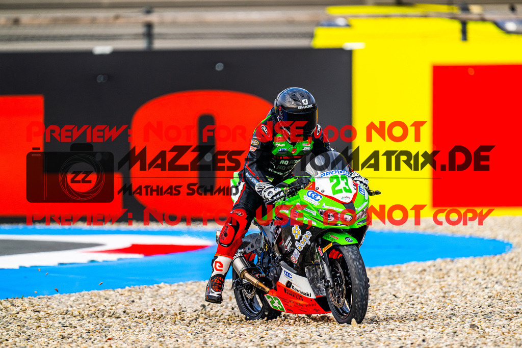 MaZZes_Fotomatrix_230421_4126 | WSSP300