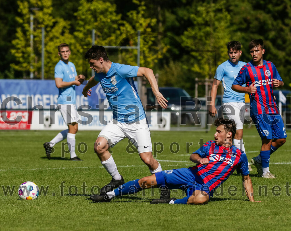 2023-09-16_092_FC_Langengeisling_gegen_TSV_Dorfen | Erding, Deutschland, 16.09.2023:
Fußball, Bezirksliga Oberbayern Ost 2023 / 2024, 9. Spieltag, FC Langengeisling gegen TSV Dorfen, Endergebnis: 3:1

Paul Bucher (FC Langengeisling, #18), Alexander Linner (TSV Dorfen, #19)

Foto: Christian Riedel / fotografie-riedel.net