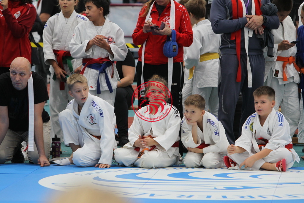 JT6F8469 | Fotos vom Adler Cup - Pictures from Adler Cup

Hier findet Ihr alle Eindrücke und großen Momente der Adler Cup Wochenenden. Here you will find all impressions and great moments of the Adler Cup weekends. - Realisiert mit Pictrs.com