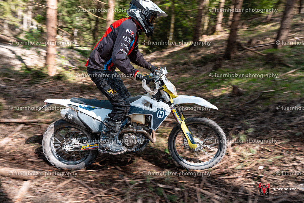 fuernholzer_250501-C1-808 | Fotografische Impressionen von der Red Stag Enduro Extreme by fuernholzer-photography.com. Endurosport in Österreich fotografisch festgehalten von fuernholzer. Auftragsfotografie für Private, Gewerbefotos und Industriefotografie. Eventfotografie, Sportfotografie und Motorsportfotografie. Anbieter von Fotoworkshops, Fototraining, fotografischen Vorträgen und Fotoseminaren.