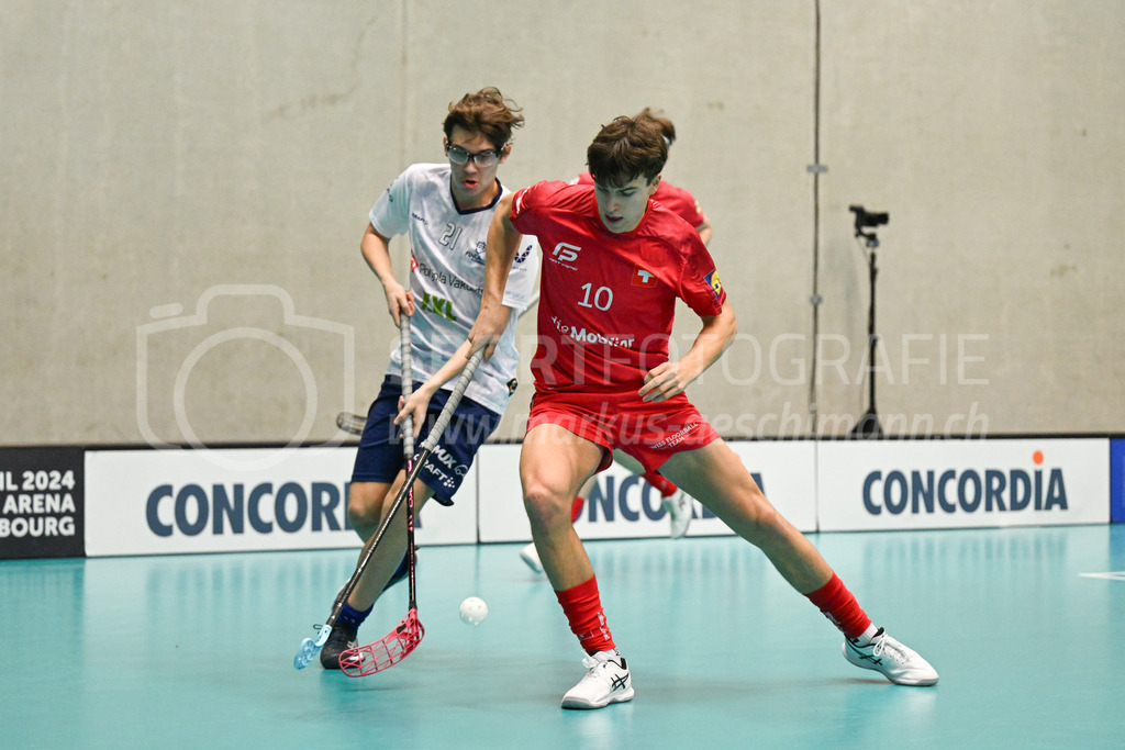 Switzerland B U19 vs Finland U19 - 2. February 2024 | Switzerland B U19 vs Finland U19
U19 Men International Matches in Switzerland
GoEasy Arena, Siggenthal Station
Finland forward #21 Samuli Leppäniemi and Switzerland defender #10 Maurin Biner.
Credit: Markus Aeschimann | <a href="https://www.markus-aeschimann.ch">Sportfotografie Markus Aeschimann</a> | <a href="https://www.instagram.com/sportfotografie.aeschimann">@sportfotografie.aeschimann</a> - Realisiert mit Pictrs.com