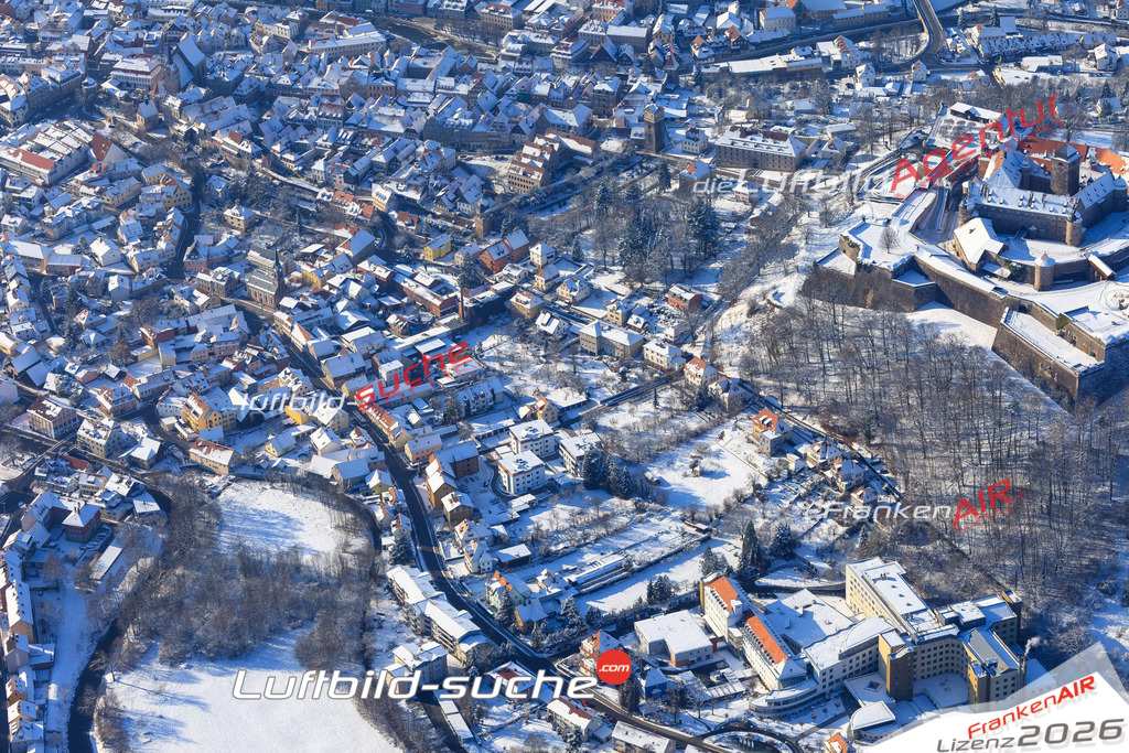 Die Luftaufnahme der Stadt Kronach wurde vom UL-Flugzeug heraus erstellt ( keine Drohne )- hohe Auflösung für beste Qualität