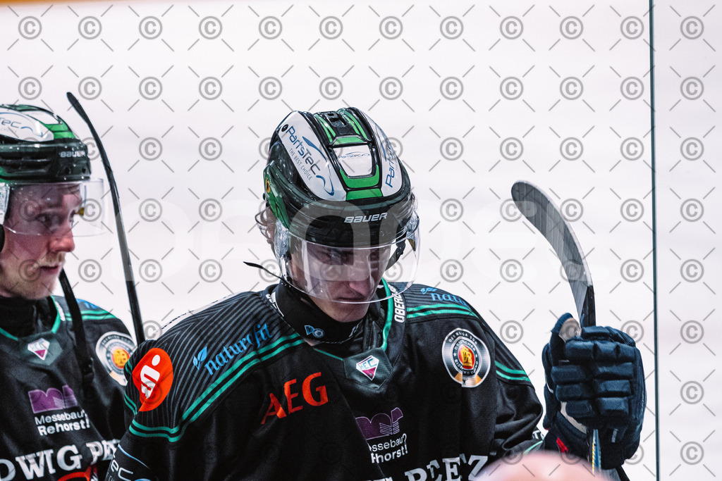 Alligators_vs_Memmingen_05_12_2025-114 | Höchstadt Alligators Fotogalerie: Eishockey-Action aus Franken. Professionelle Spielfotos, Portraits & Stadionbilder zum Download. Jetzt entdecken! - Realisiert mit Pictrs.com