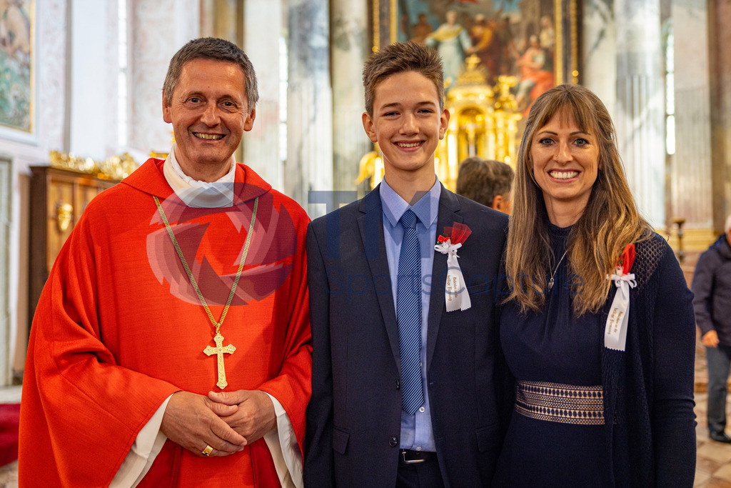 Trainproduction-20240519-1 | Firmung Klagenfurt-Dom 19.05.2024 10:30 Uhr