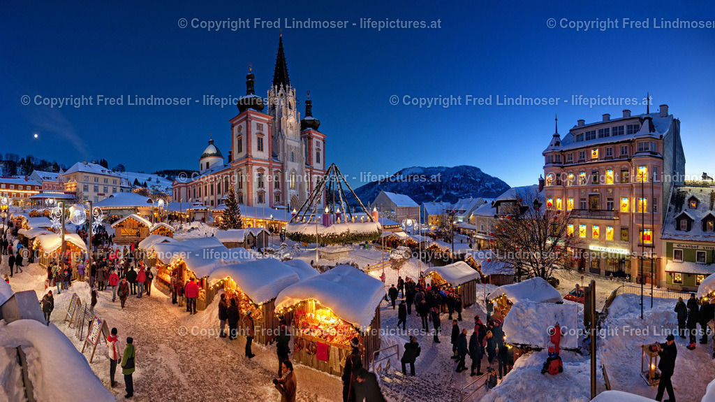Mariazell Advent Panorama Blaue Stunde | Fotos und Fotoprodukte - Realisiert mit Pictrs.com