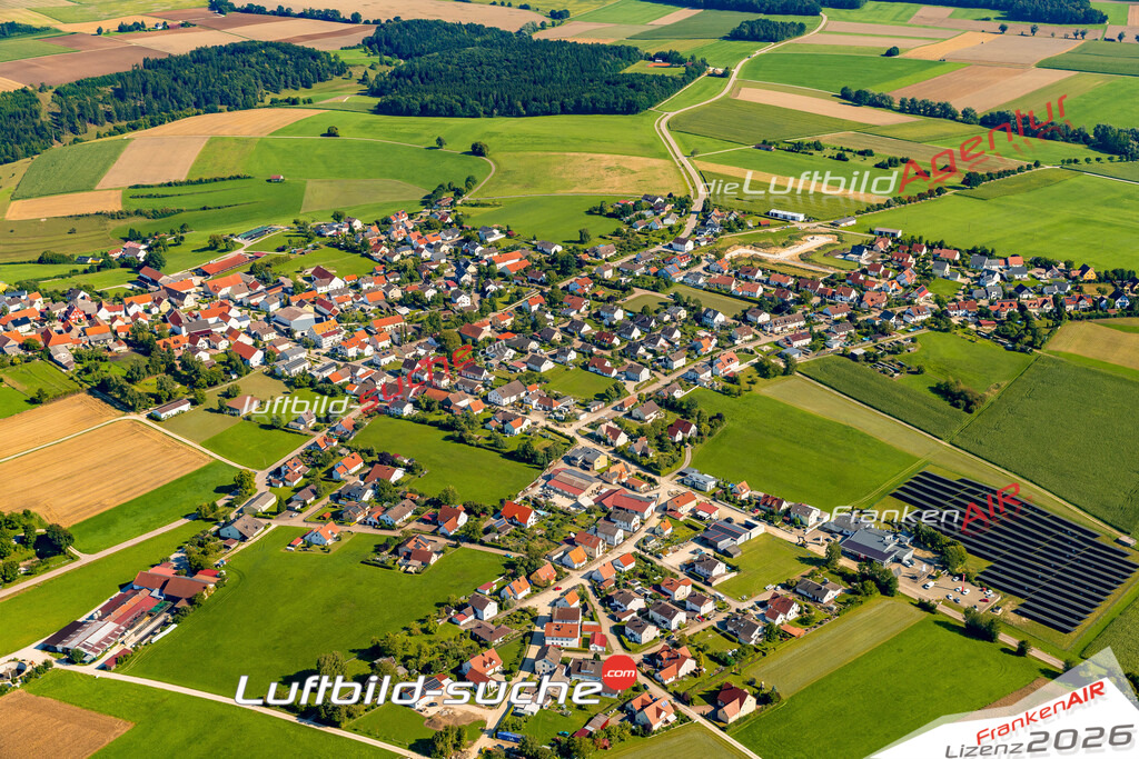 Luftaufnahme von Rögling - Die Luftaufnahme wurde 2025 vom UL-Flugzeug heraus erstellt ( keine Drohne ) - Hochauflösende Luftaufnahme - für professionelle Ausdrucke geeignet. Die Geschenkidee !Mit Lizenz und Bildrechte bestellbar