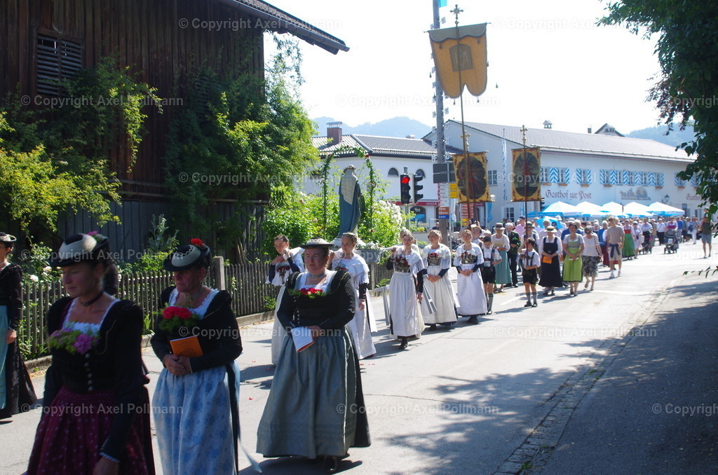 IMGP4246 | fotografiert von Axel PollmannLeonhardi Wallfahrt Benediktbeuern und Murnau, Fronleichnam, Fasching, Landschaft im Loisachtal und Benediktbeuern  - Realisiert mit Pictrs.com