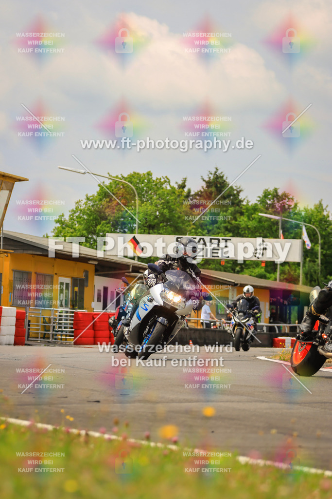 _DSK2536 | Hier findet Ihr Bilder von Touristenfahrten auf der Nürburgring Nordschleife oder von anderen Veranstaltungen die ich besucht habe. Viel Spass beim Durch Schauen 