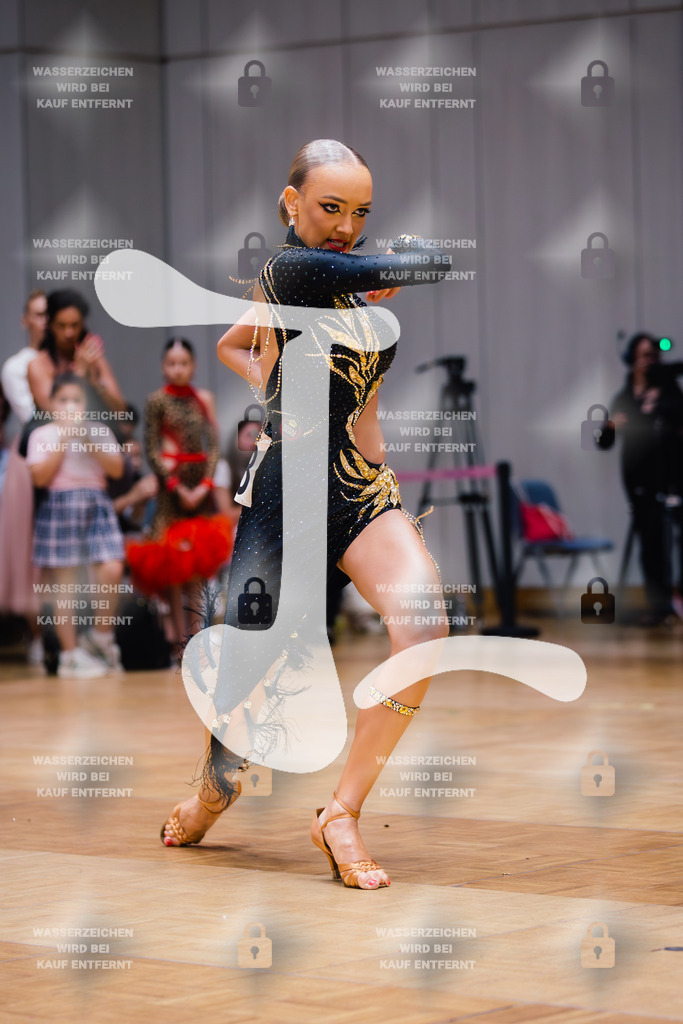 GOC 2025 - WDSF Solo Junior II Latin Female - 2025-08-21-8628 | Webshop for digital downloads and prints of dance sport, event & show photographer Julian Link - Realisiert mit Pictrs.com
