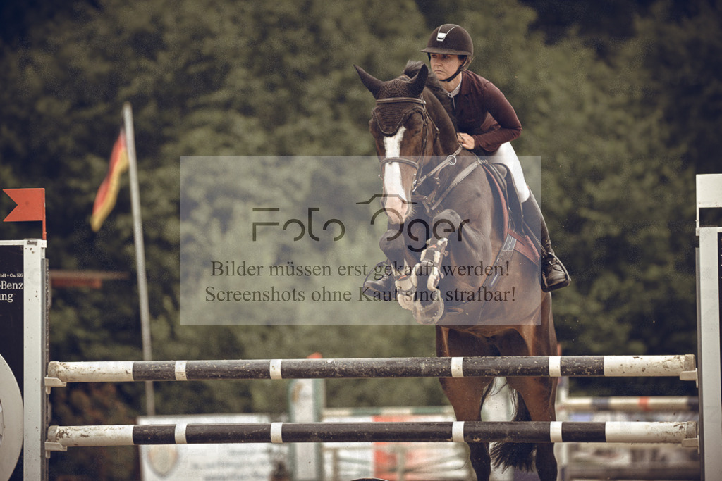 20240531-DOS_6765 | Entdecke hochwertige Reitturnierfotos von Foto Oger. Professionell, emotional und authentisch – jetzt Lieblingsmomente im Shop bestellen.Deutschlandweite Turnierfotografie. - Realized with Pictrs.com