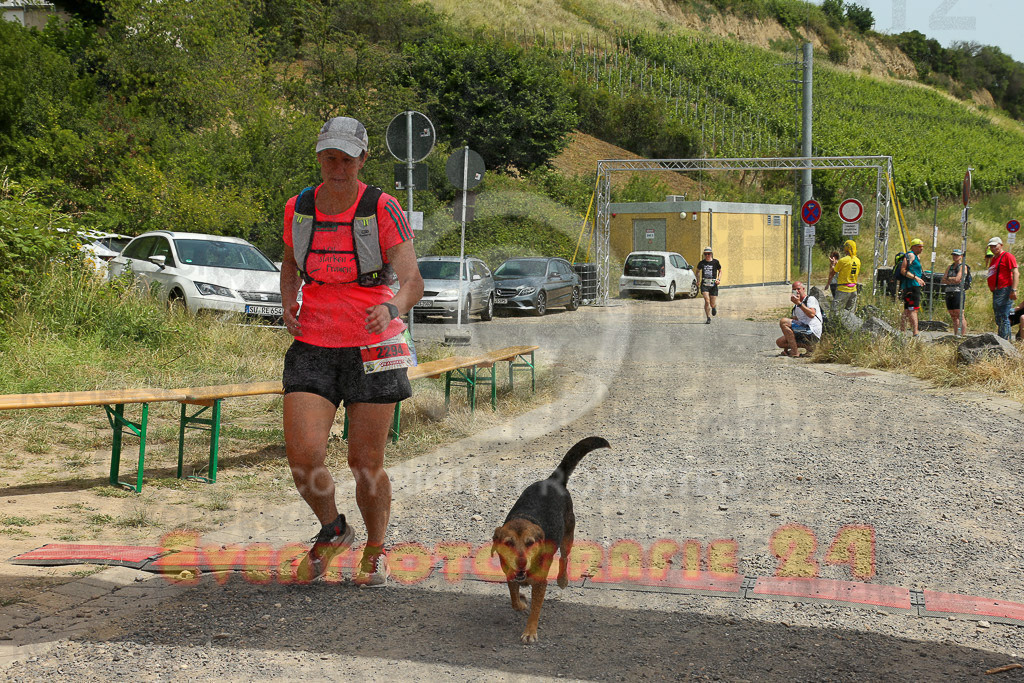 220618_1336_EX1_0718 | Sportfotografie im Rhein-Sieg Kreis, Köln, Bonn, NRW, Rheinland Pfalz, Hessen, etc. Unser Tätigkeitsfeld umfasst den Laufsport vom Volkslauf über den Marathon, Duathlon, Triathon bis zum Ultralauf wie Kölnpfad Ultra oder Schindertrail.