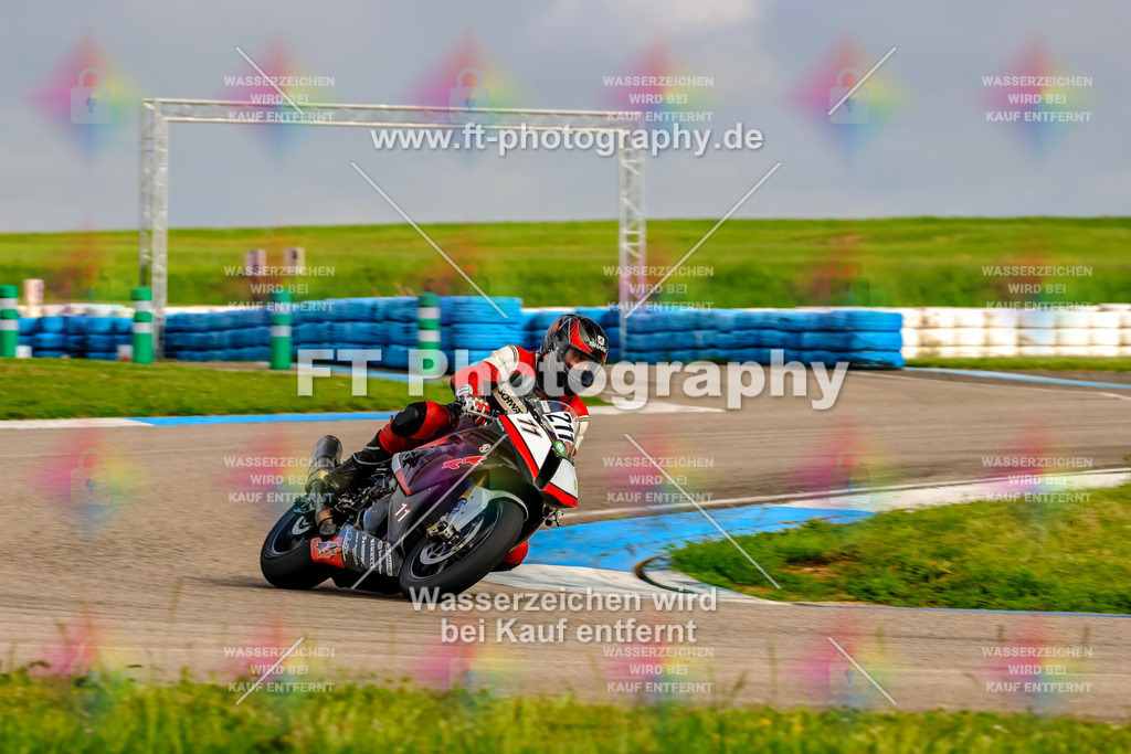 MotoTeam-8228 | Hier findet Ihr Bilder von Touristenfahrten auf der Nürburgring Nordschleife oder von anderen Veranstaltungen die ich besucht habe. Viel Spass beim Durch Schauen 