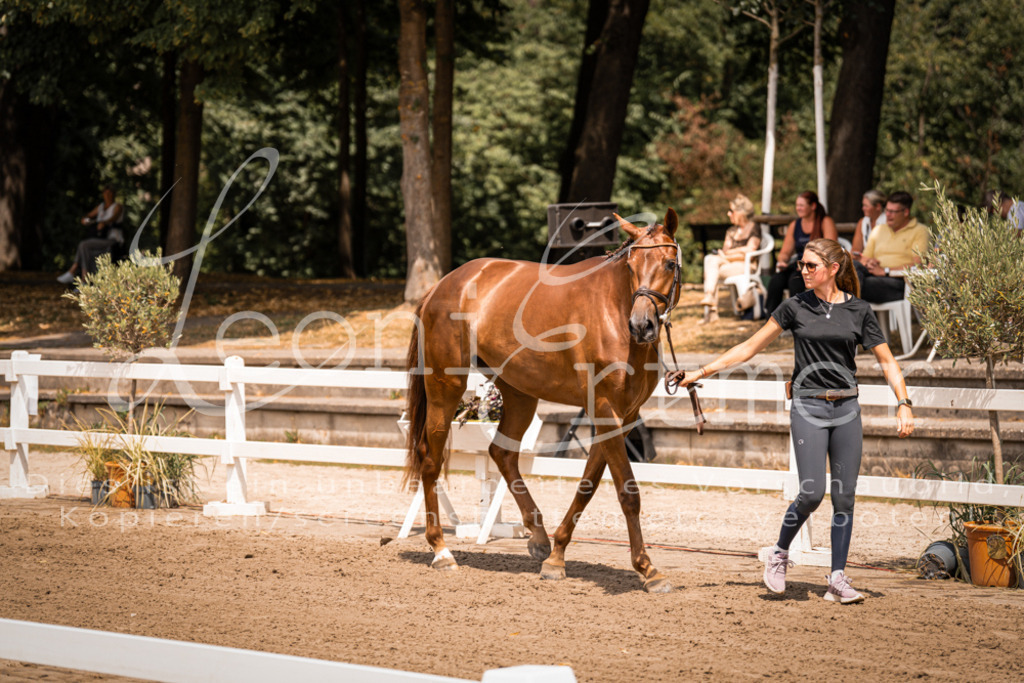 1.Fr00134 | Leoni Ertmer Photography - Realisiert mit Pictrs.com