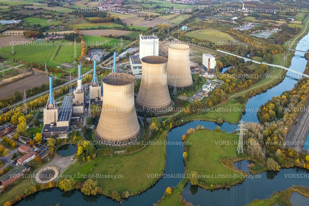 Hamm251006514Werne | Luftbild, RWE Generation SE Kraftwerk Gersteinwerk, nach der Sprengung des Schornsteins, Stockum, Werne, Ruhrgebiet, Nordrhein-Westfalen, Deutschland