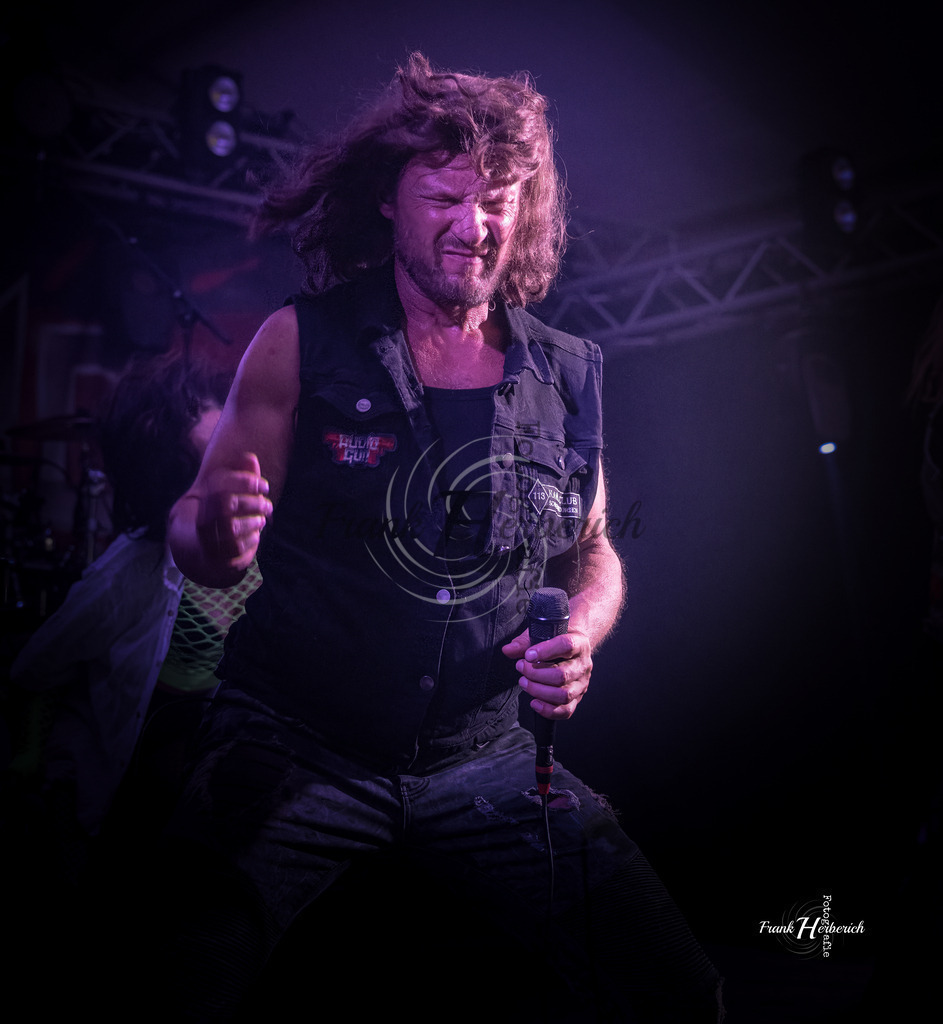 Audio Gun / Rosenberg / 18.07.2025 | Frank Herberich Fotografie, Frank Herberich, Fotografie, Hochzeit, Portrait, St. Peter Ording, Ording, Westerhever, Nordsee, Frank Fotografie, Hardheim,  Odenwald,Walldürn, Band,Eventfotografie - Realisiert mit Pictrs.com