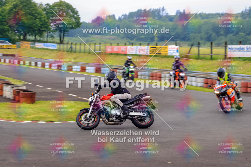 OBK-5659 | Hier findet Ihr Bilder von Touristenfahrten auf der Nürburgring Nordschleife oder von anderen Veranstaltungen die ich besucht habe. Viel Spass beim Durch Schauen 