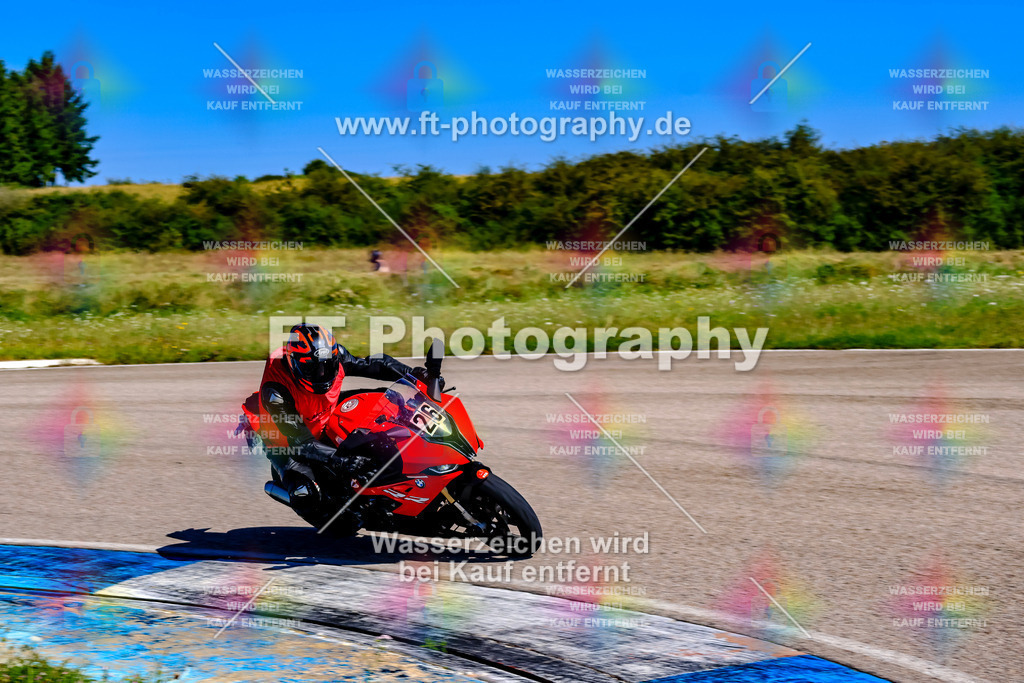 026-2936 | Hier findet Ihr Bilder von Touristenfahrten auf der Nürburgring Nordschleife oder von anderen Veranstaltungen die ich besucht habe. Viel Spass beim Durch Schauen 