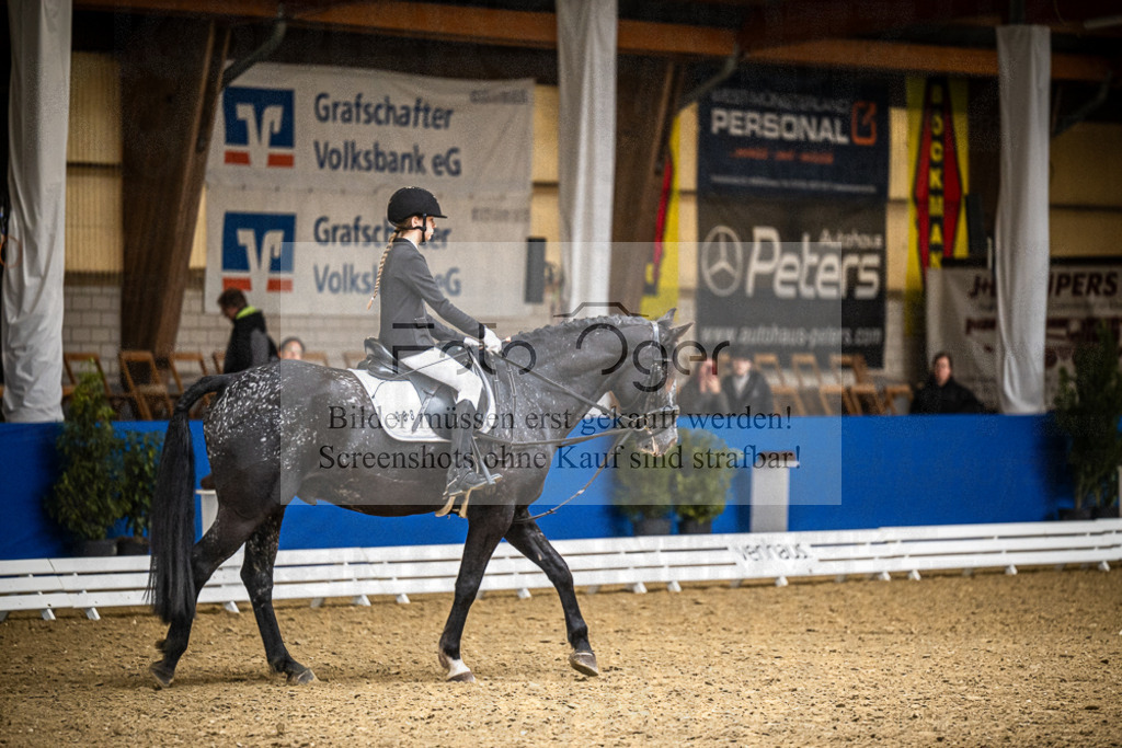 DOS_0222 | Entdecke hochwertige Reitturnierfotos von Foto Oger. Professionell, emotional und authentisch – jetzt Lieblingsmomente im Shop bestellen.Deutschlandweite Turnierfotografie. - Realisiert mit Pictrs.com