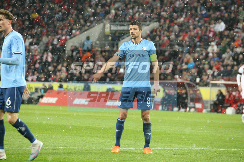 1. FC Köln - VFL Bochum | Anthony Losilla - © Sportfoto-Sale (MK) - Realisiert mit Pictrs.com