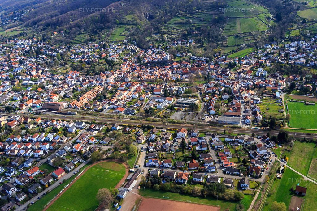 Luftbild: Melibokushalle in Zwingenberg im Bundesland Hessen in Deutschland. Foto: IMG_077121.jpg vom 12.04.2015 durch Werner Riehm/FLY-FOTO.de