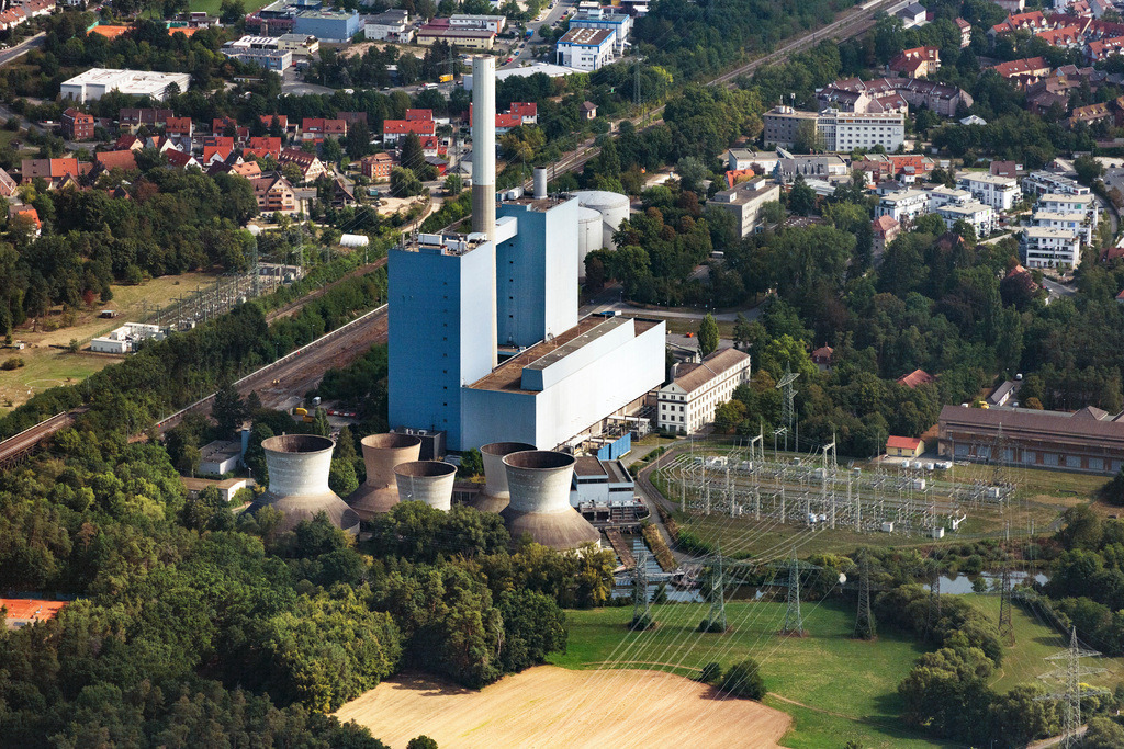 dr__0097265.jpg | NüRNBERG 25.08.2022 Stromkraftwerk Gebersdorf Franken 1 mit Stromerzeugungsanlagen aus Erdgas in Nürnberg im Bundesland Bayern, Deutschland. // Power plant from natural gas in Nuremberg in the state Bavaria, Germany. Foto: Daniel Reiter