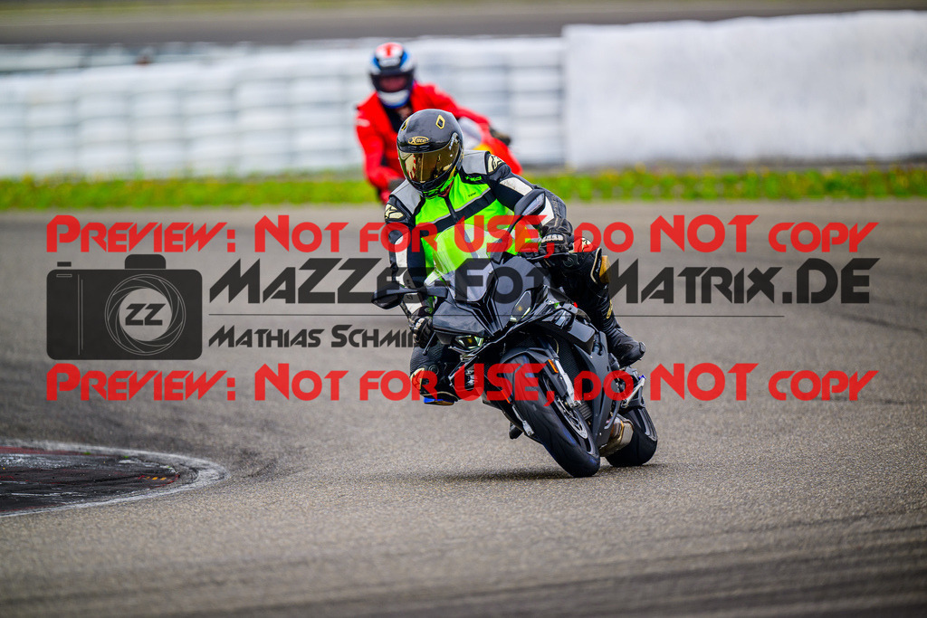 MaZZes_FotoMatrix_240804_6007705_2877 | Fotograf Mathias Schmid
Sportfotograf,
Eventfotograf,
Hochzeitsfotograf,
Portraitfotograf